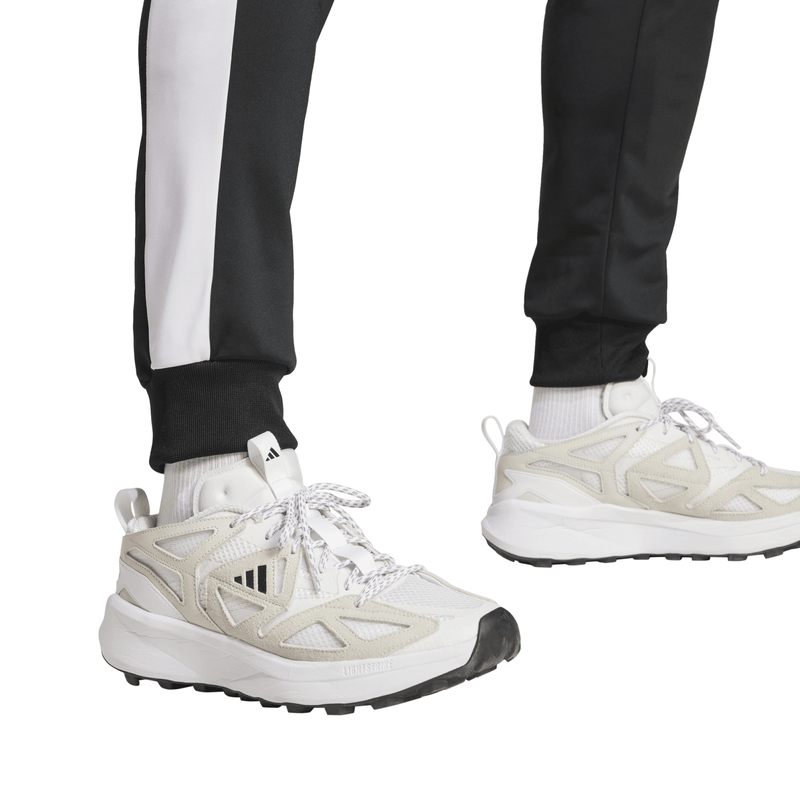 1127974430-4.png