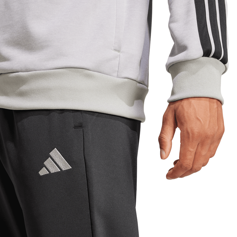1127977131-4.png
