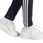 1127956330-4.png