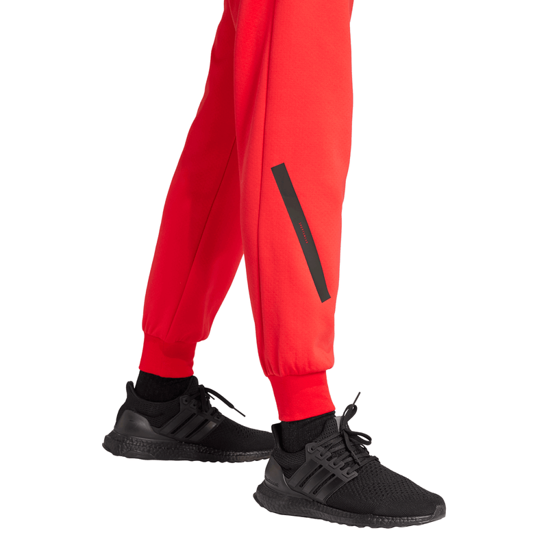 1127977589-4.png