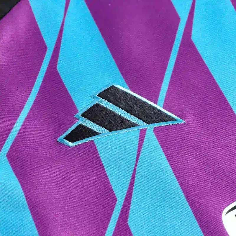1127974672-4