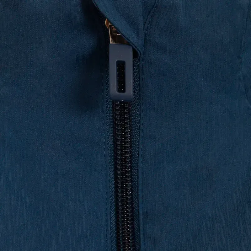 1127982329-4