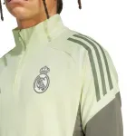 1127982468-3